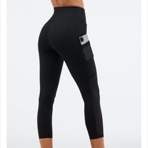 Fabletics Mia High waisted Capri